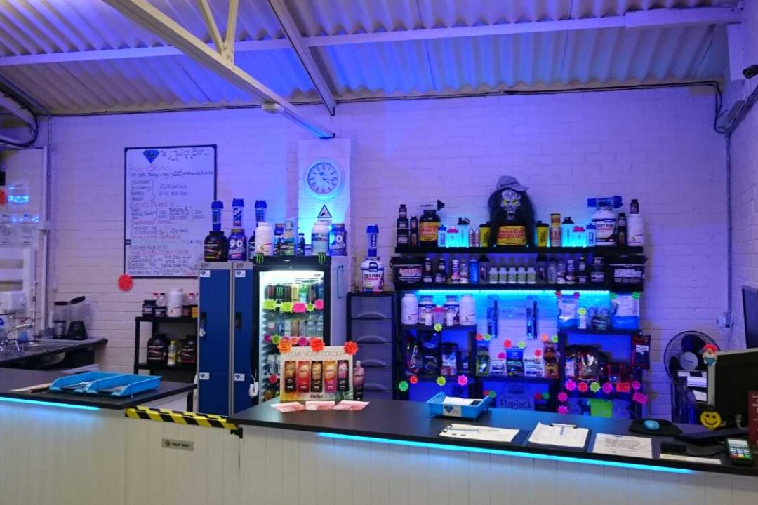 44217877123402__1332x749-ARGB_88881971331370